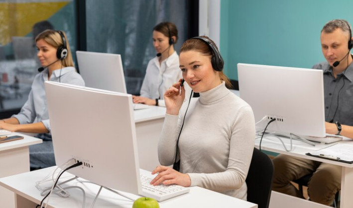 mot-so-loi-ich-khi-dung-dich-vu-call-center